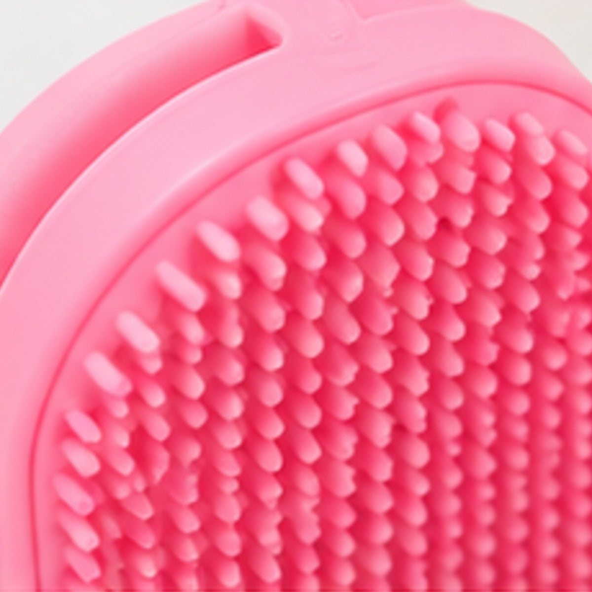 Cat Grooming Kit with slicker brush, flea comb, bath brush and nail clippers (photo 5 of 9)